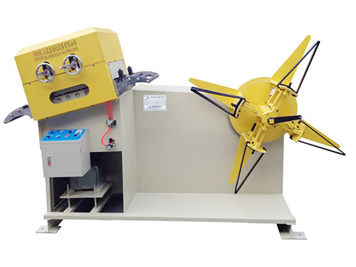 厚板型料架矫直二机一...